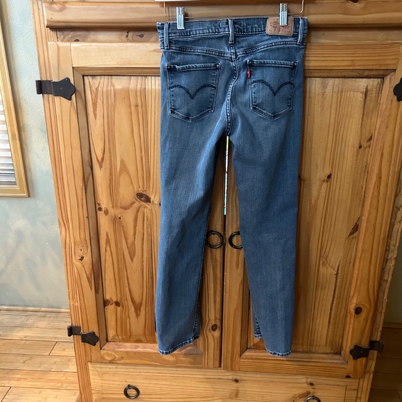 Levi's Jeans 314 Shaping Straight Blue denim Women's Size 28 - Picture 3 of 6